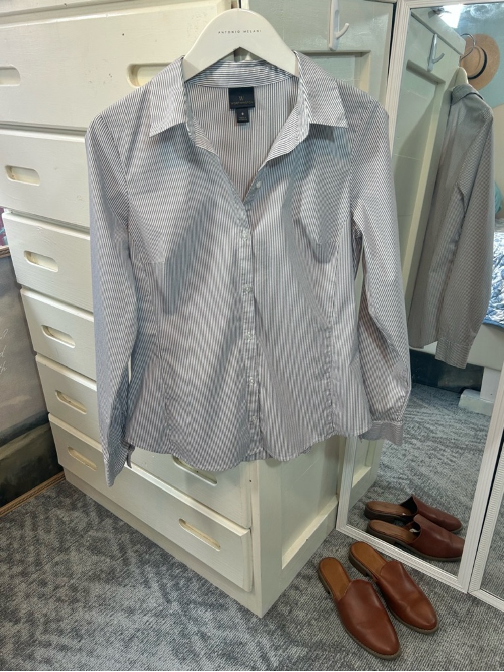 Worthington Professional Pin Stripe Tailored Neural Minimalist Cotton Blouse✨